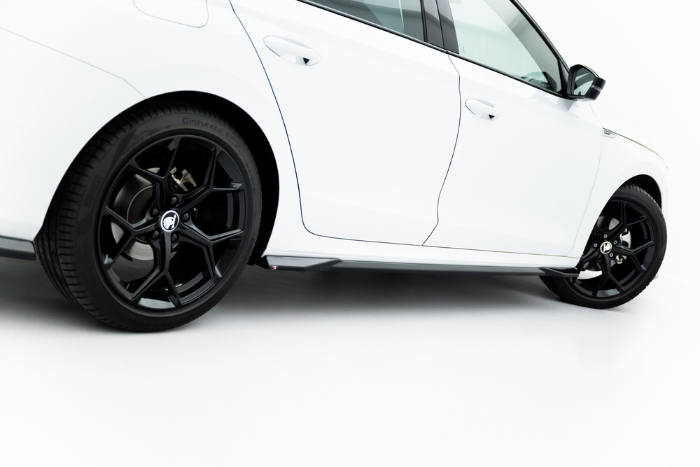 Zijskirts passend voor Skoda Octavia Sportline Liftback / Combi Mk4 Facelift