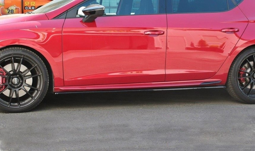 Zijskirts passend voor Seat Leon FR 5F Maxton Design glans zwart V.1