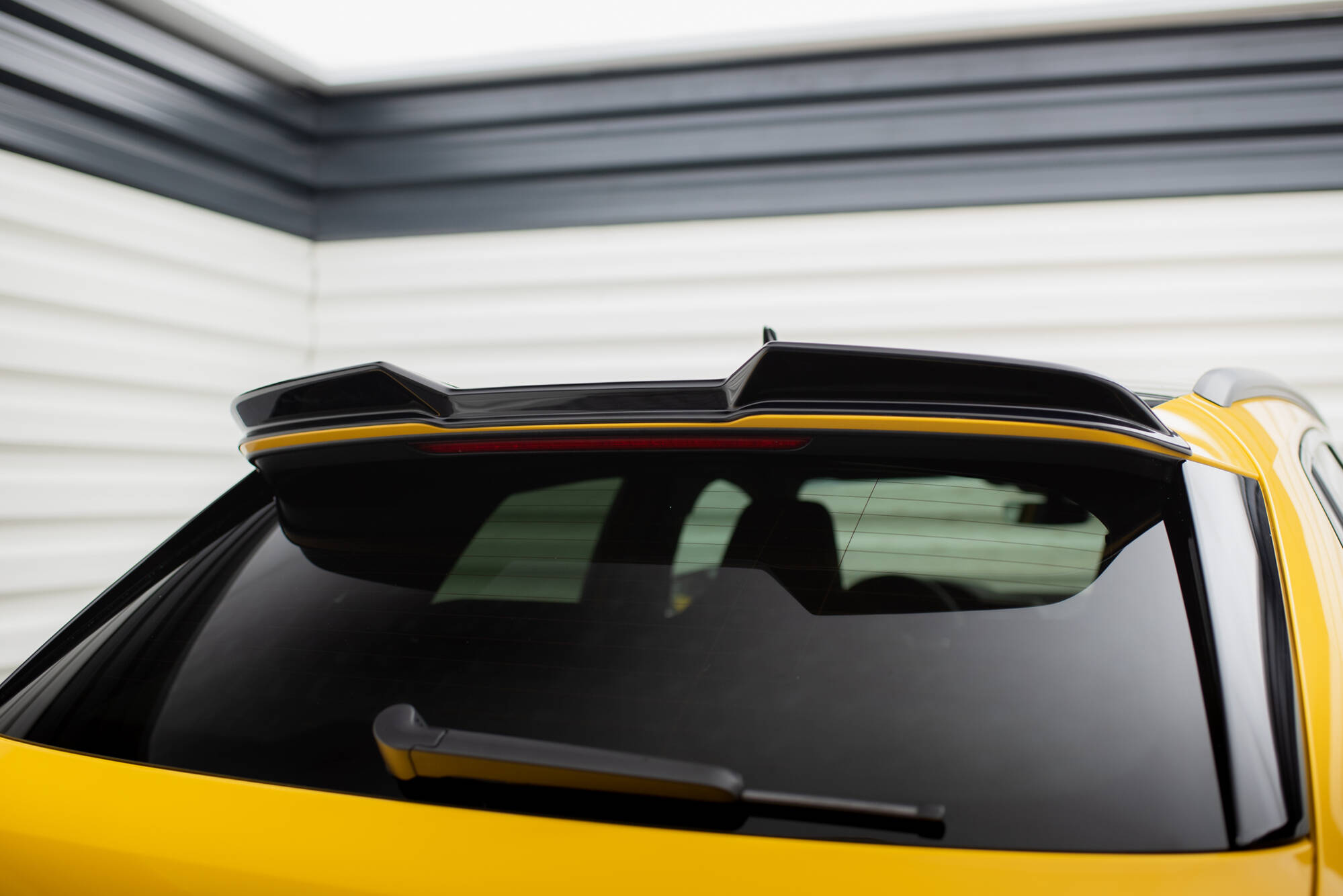 Spoiler passend voor Audi RS3 / S3 / A3 S-Line 8Y Maxton Glans Zwart