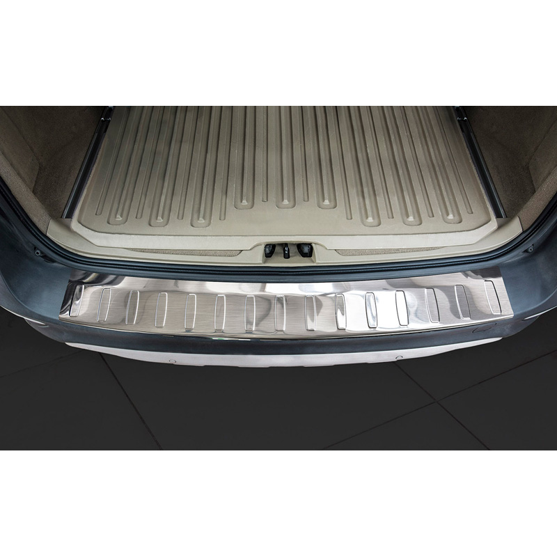 Stainless Steel Rear bumper protector  Volvo XC70 Facelift 2013-2016 'Ribs'