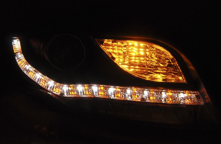 Headlights Audi A4 B7 Devil Eyes Dayline Black ELR