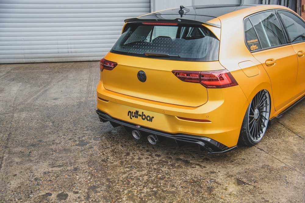 Diffuser passend voor Volkswagen Golf 8 Glans Zwart (R32 LOOK) met uitlaat