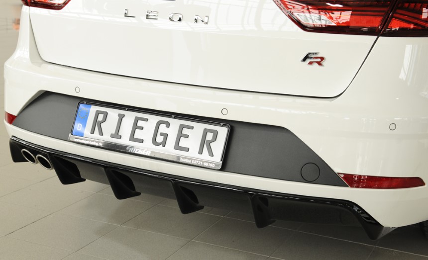 Diffuser passend voor Seat Leon FR (5F) orig. trekhaak Rieger dubbele uitlaat links glans zwart