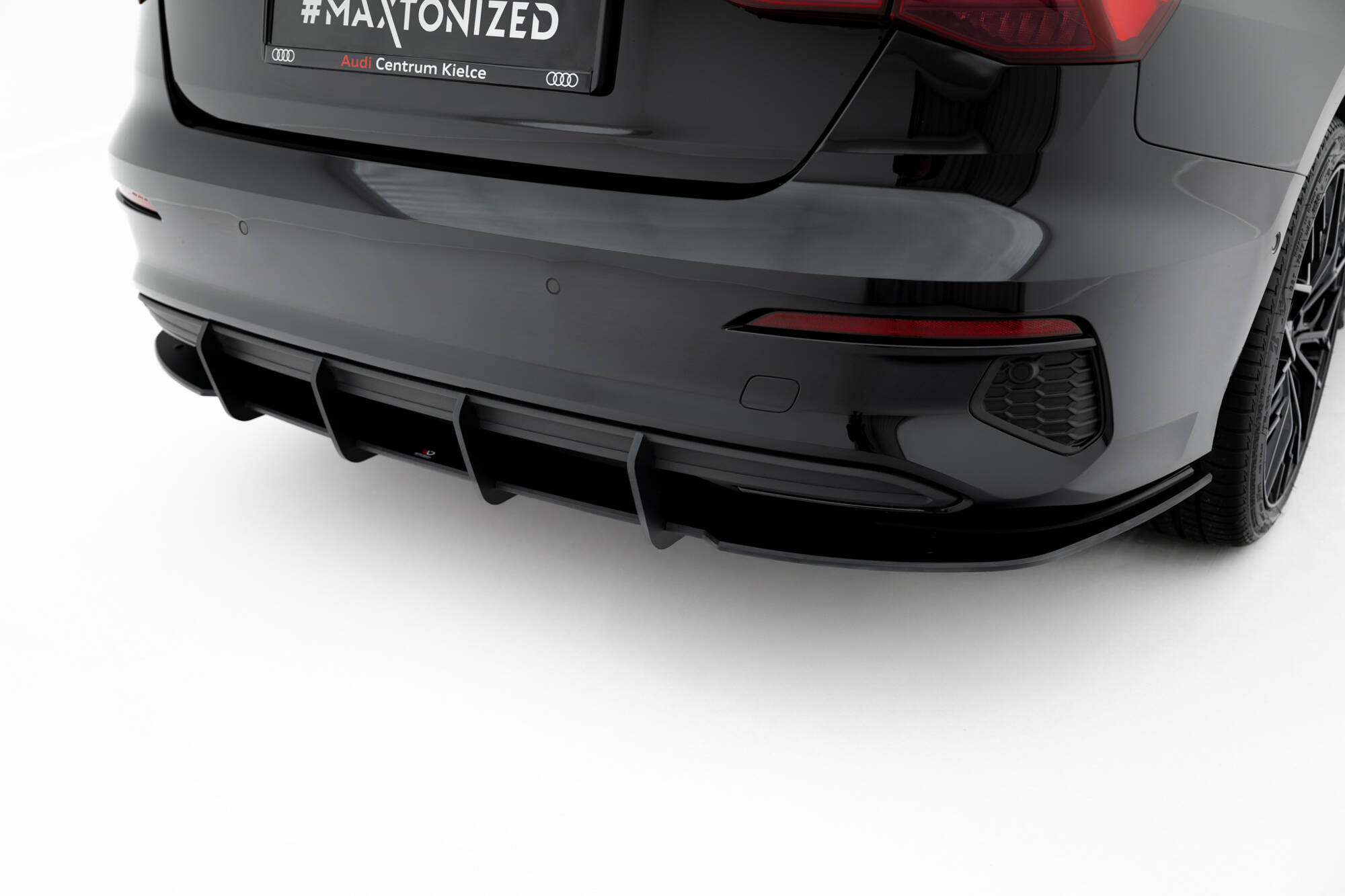 Street Pro Achter Diffuser passend voor Audi A3 Sedan 8Y Maxton Glanzend zwart
