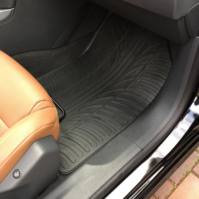 Rubber car mats set  Peugeot 508 2011-2018 (T profile 4-pieces + mounting clips)