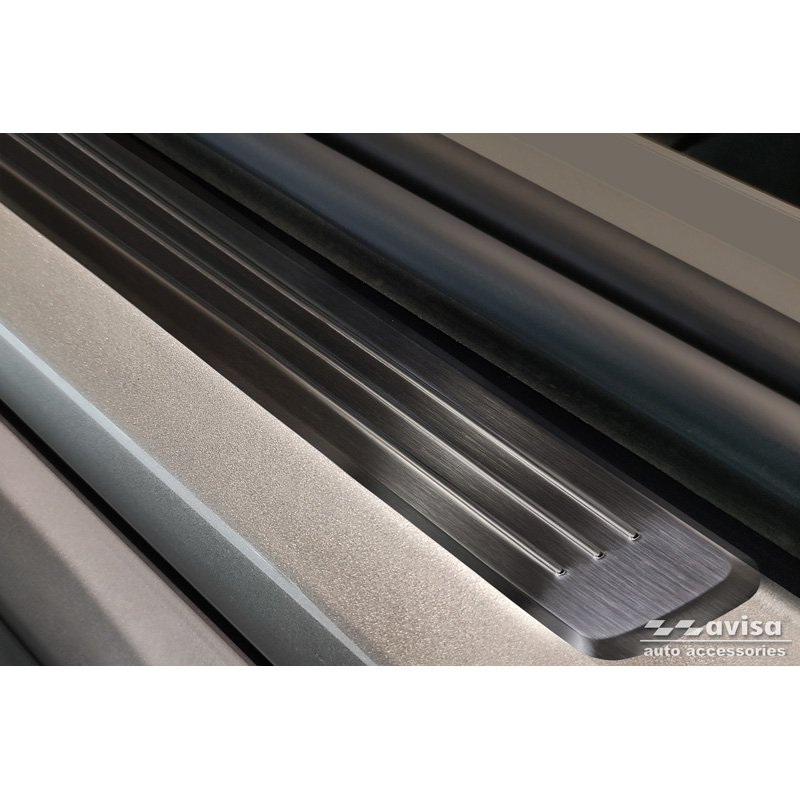 Black Inox door sill protectors  Volvo V90 & V90 Cross Country 2016- - 'Lines' - 4-pieces