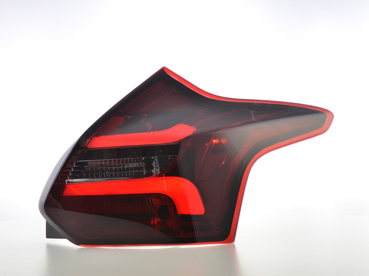 Ford Focus III 2011-2014 LED Dynamic Red/Smoke Tail Lights