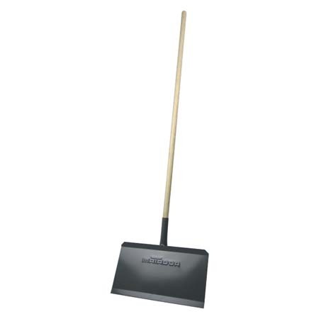 SNOW SHOVEL