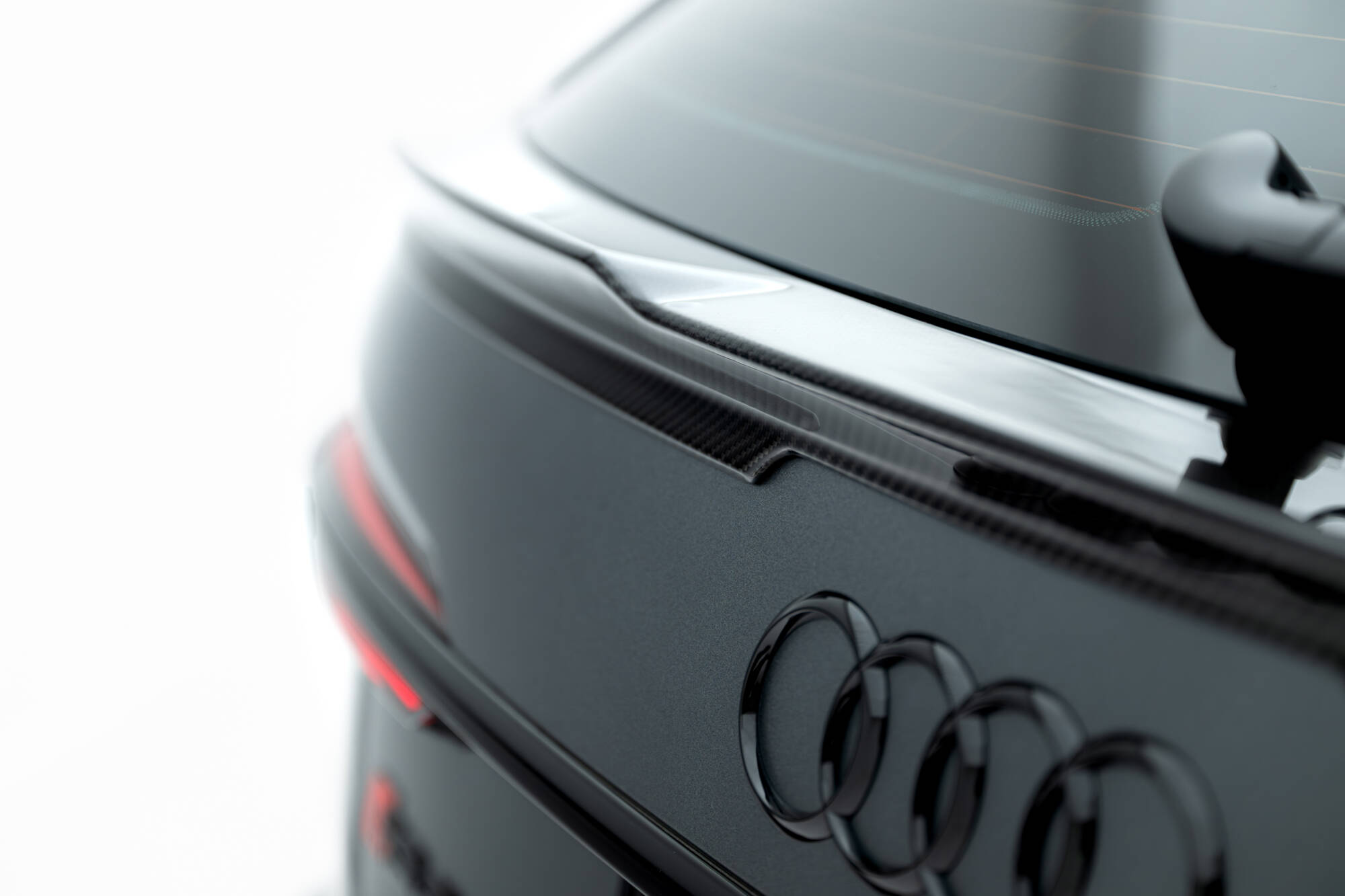 Carbon Fiber Spoiler passend voor Audi RS6 C8 Maxton Glanzend zwart