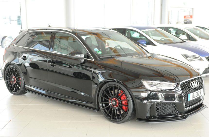 Voorspoiler passend voor Audi RS3 8V Sportback Rieger glans zwart