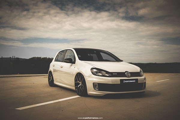 Z-Performance ZP.09 Nine Deep Concave 5x120 10x20 ET35 Phantom B
