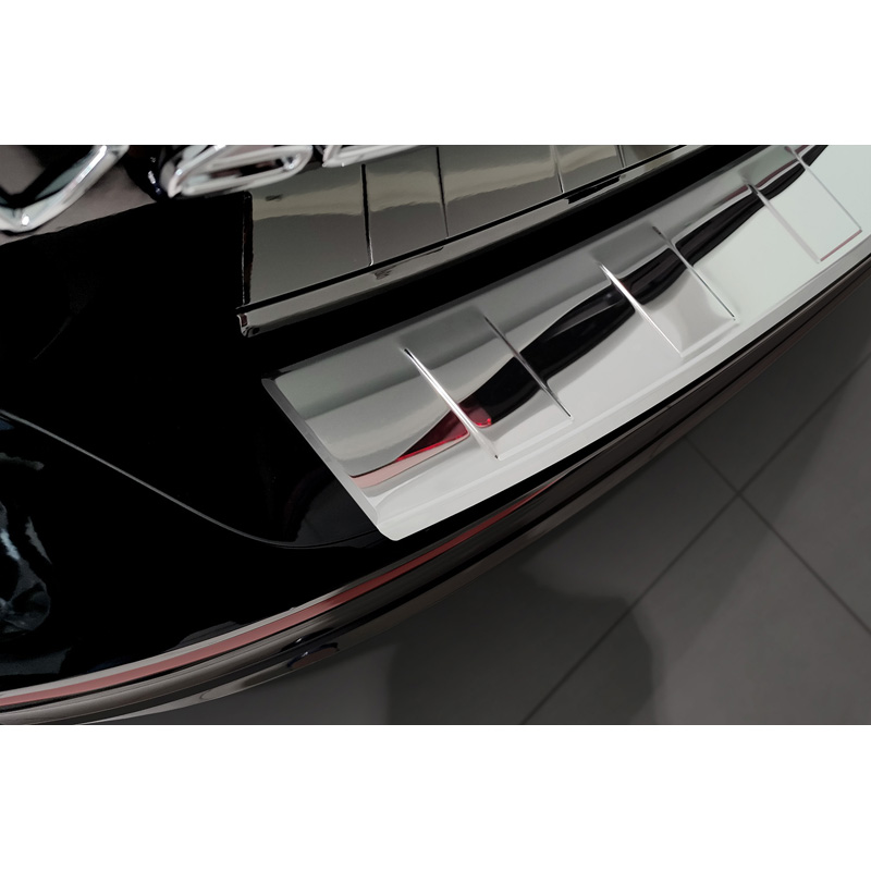 Chrome Stainless Steel Rear bumper protector  Volvo V60 II / V60 II Cross Country 2018- & V60 II Plug- In Hybrid / R-Design 2019- 'Ribs'