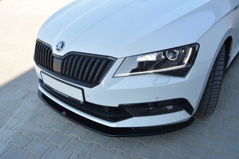 Voorspoiler passend voor Skoda Superb 3 Maxton Design glans zwart V.3