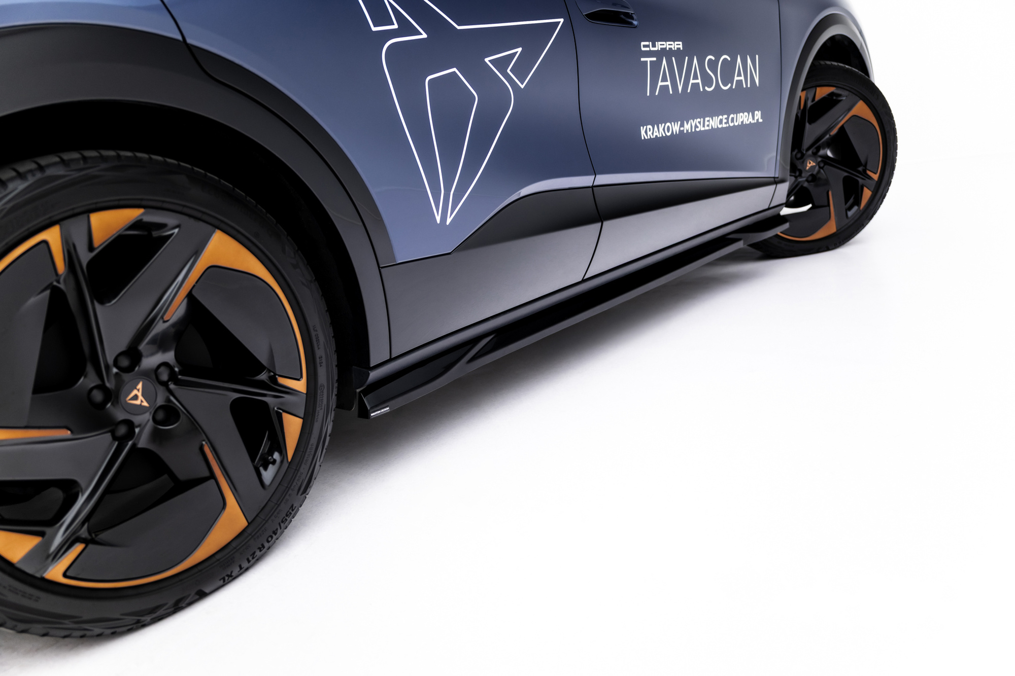 Zijskirts passend voor Cupra Tavascan Mk1