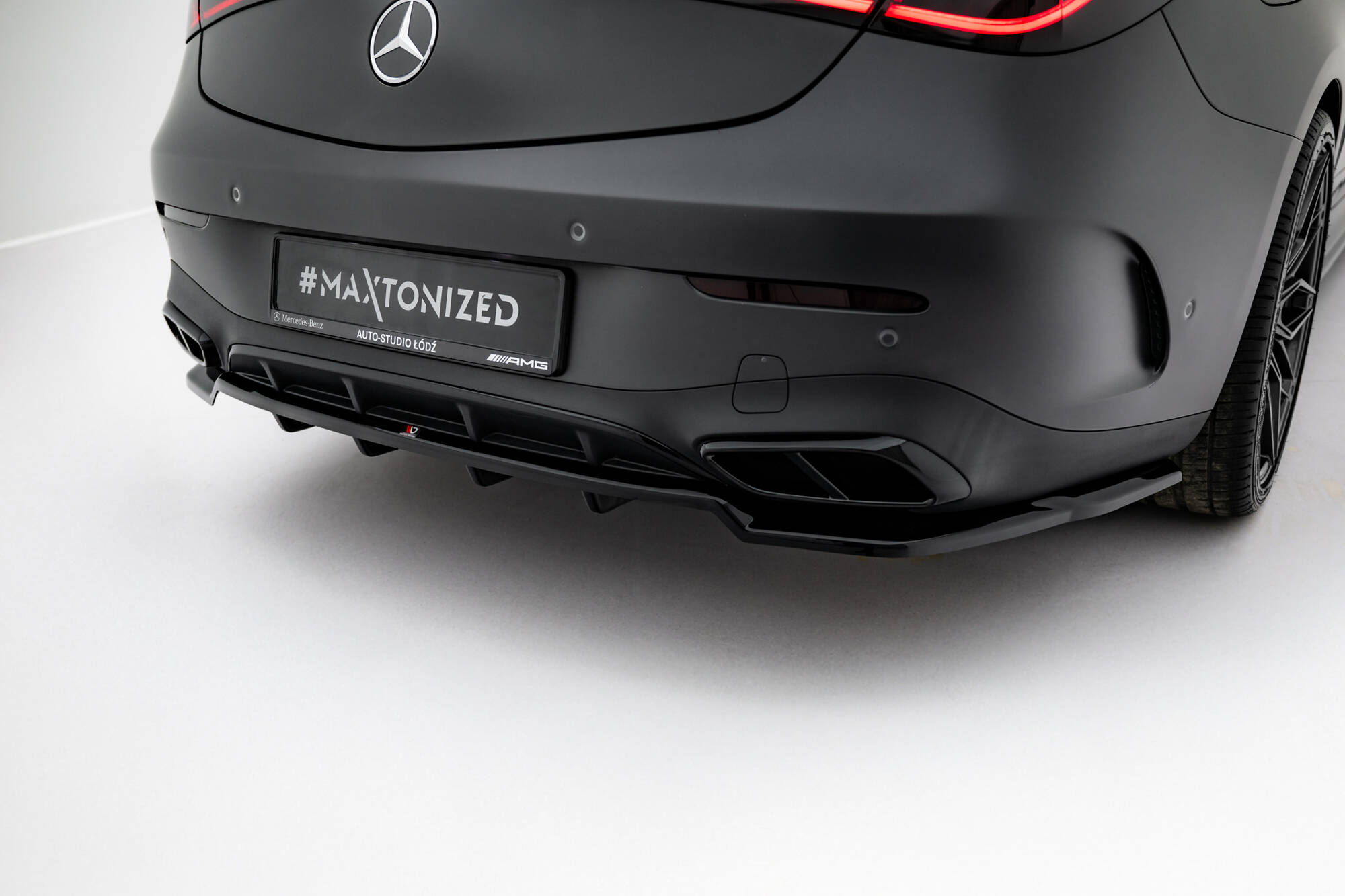 Achter Diffuser Mercedes-Benz CLE AMG-Line C236 Maxton Glanzend zwart