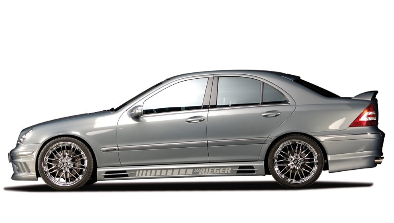 Sideskirts Mercedes W203 with 2 schacht and 2 uitsnedes Rieger