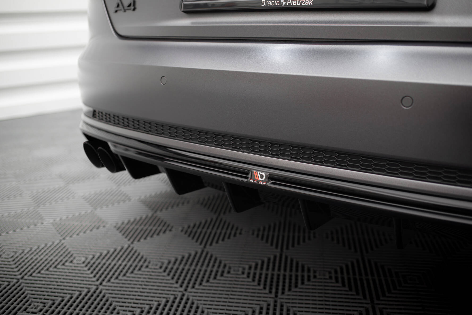 Achter Diffuser passend voor Audi A4 S-line B9 Maxton Glanzend zwart