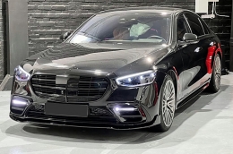 Voorspoiler passend voor Mercedes S Klasse W223 Sport Line Glans Zwart