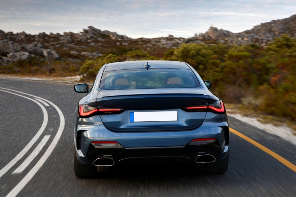 M440i Design Diffuser passend voor BMW 4 Serie G22 G23 M Pakket Zilver Sierstukken