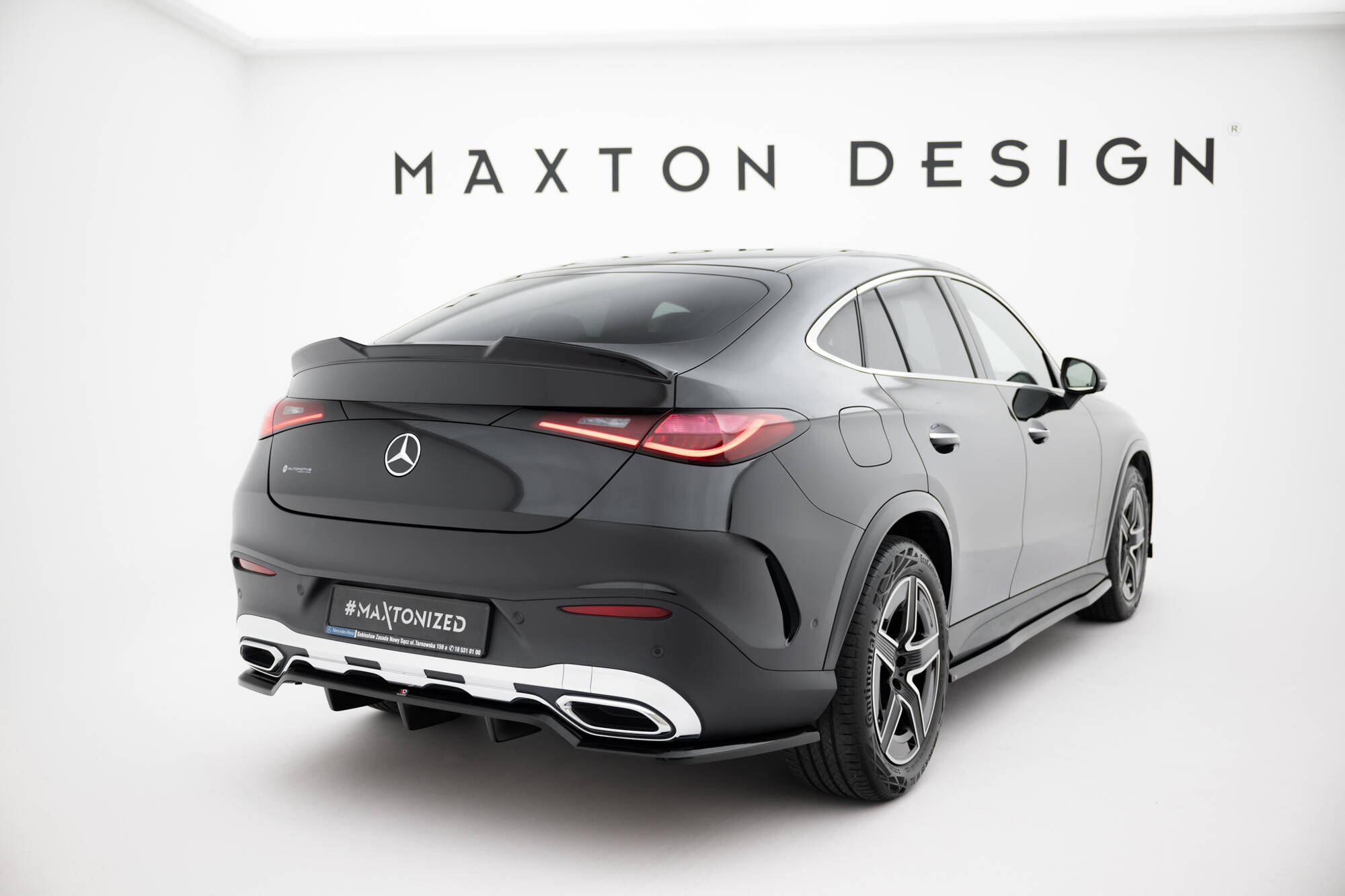 Bodykit passend voor Mercedes-Benz GLC Coupe AMG-Line C254 Maxton Glanzend zwart