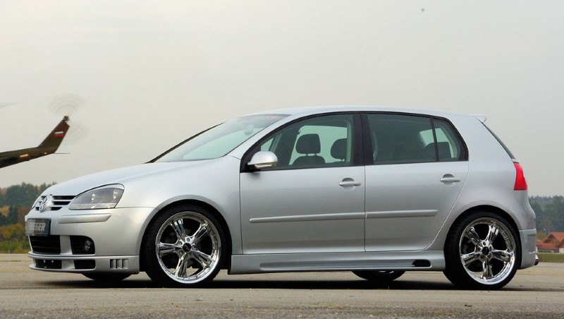 Sideskirts VW Jetta 1 Rieger with uitsnede