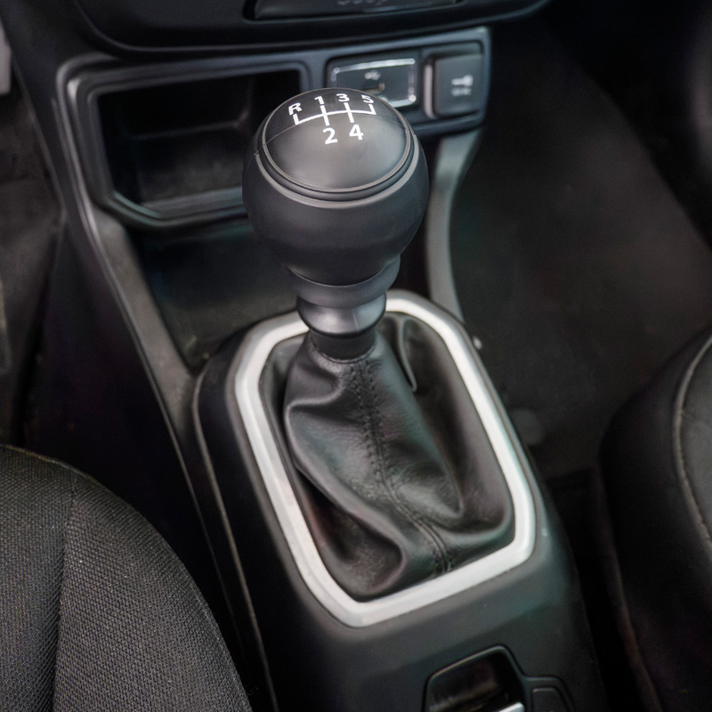 Simoni Racing Gear Knob Cover - Black Silicone - 5-Speed + Right-Hand Reverse