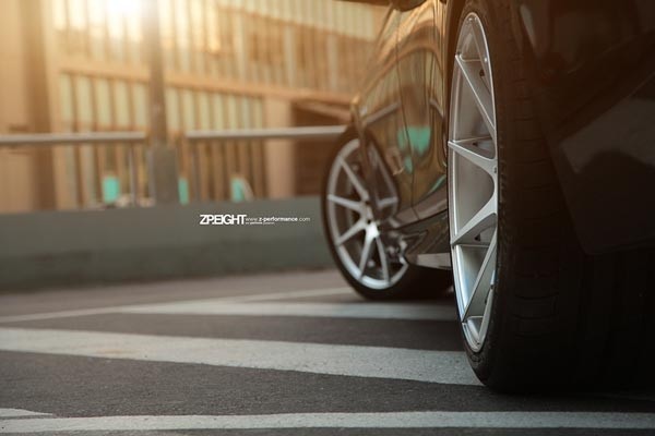 Z-Performance Eight Hyper Silver 8,5x20 5x120 ET35 Velgen