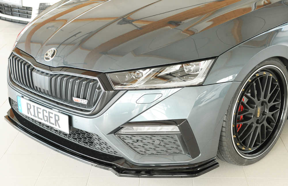 Voorspoiler passend voor Skoda Octavia RS (NX) Glanzend zwart