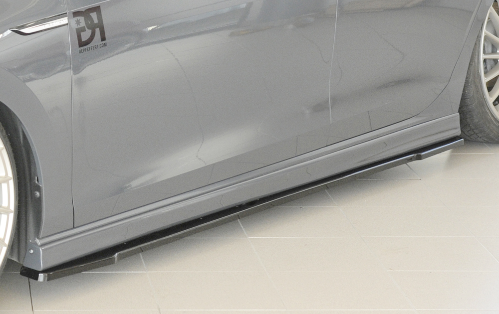 Zijskirts passend voor Seat Golf 7 (10.12-12.16) – glans zwart