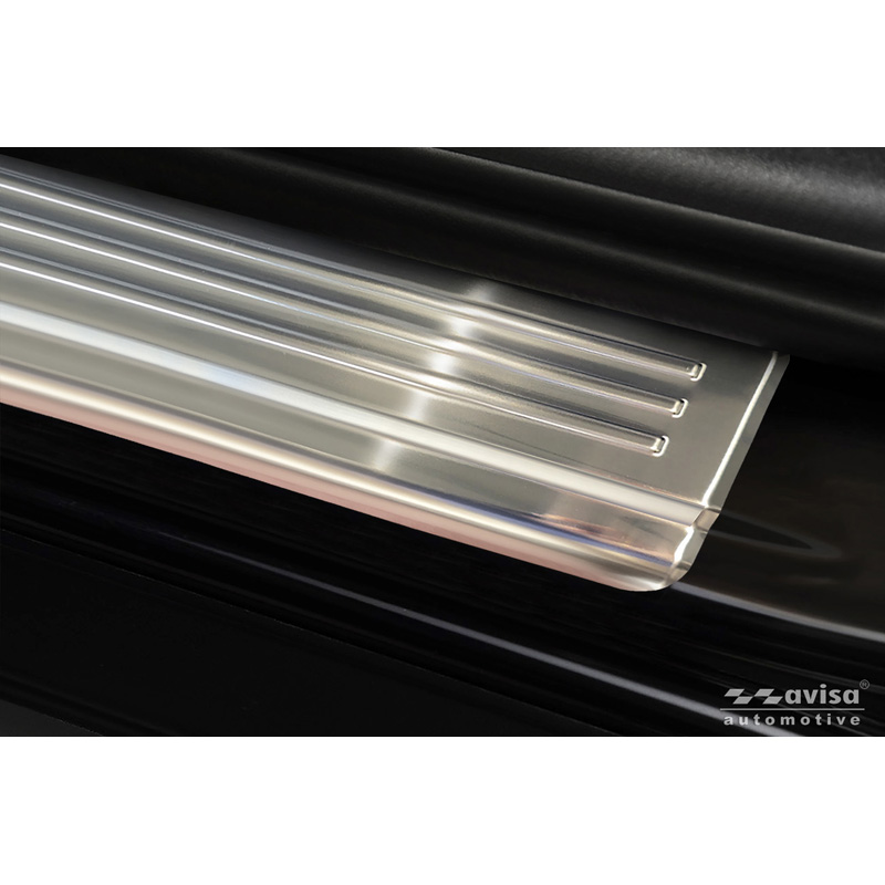 Avisa Inox door sill protectors  Mitsubishi Outlander III 2012-2020 incl. PHEV & Facelift - 'Lines' - 4-pieces