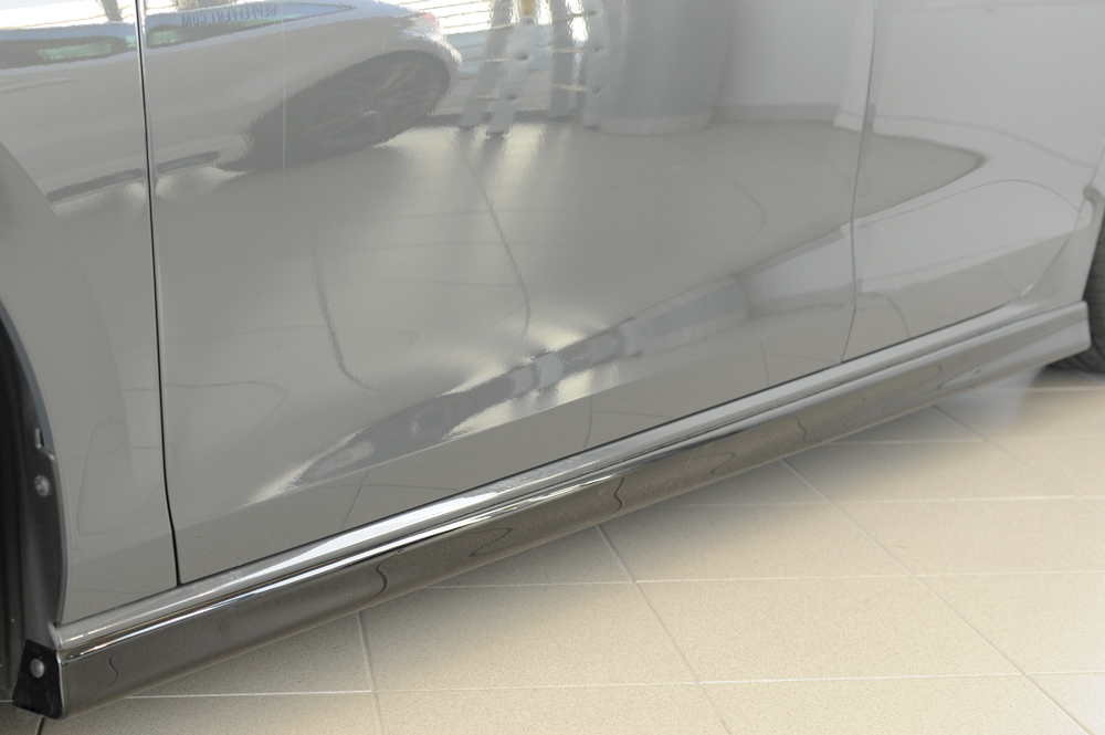 Zijskirts passend voor Seat Golf 7 (10.12-12.16) – glans zwart