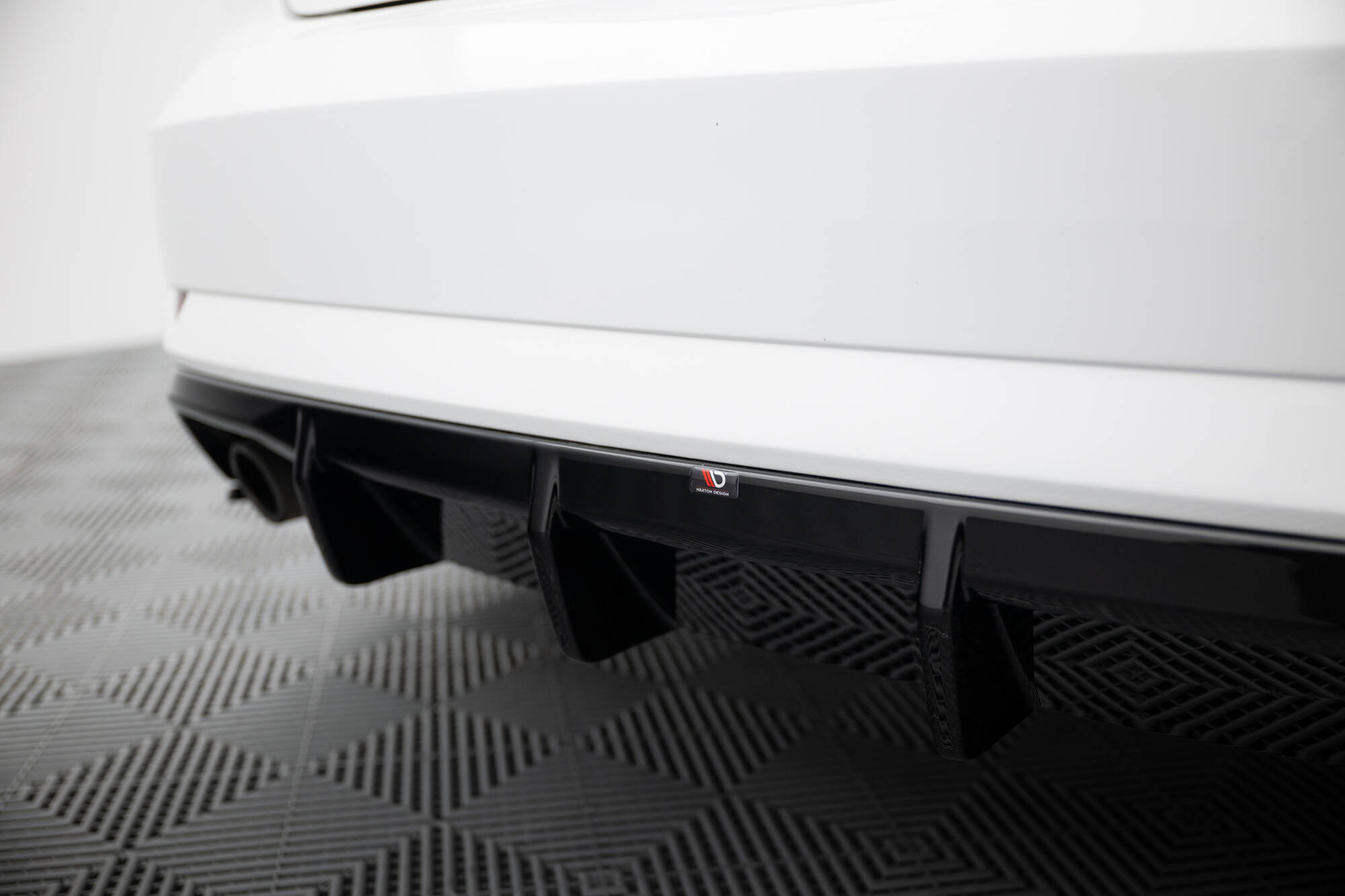 Achter Diffuser passend voor Audi A3 Sedan 8V Facelift Maxton Glanzend zwart