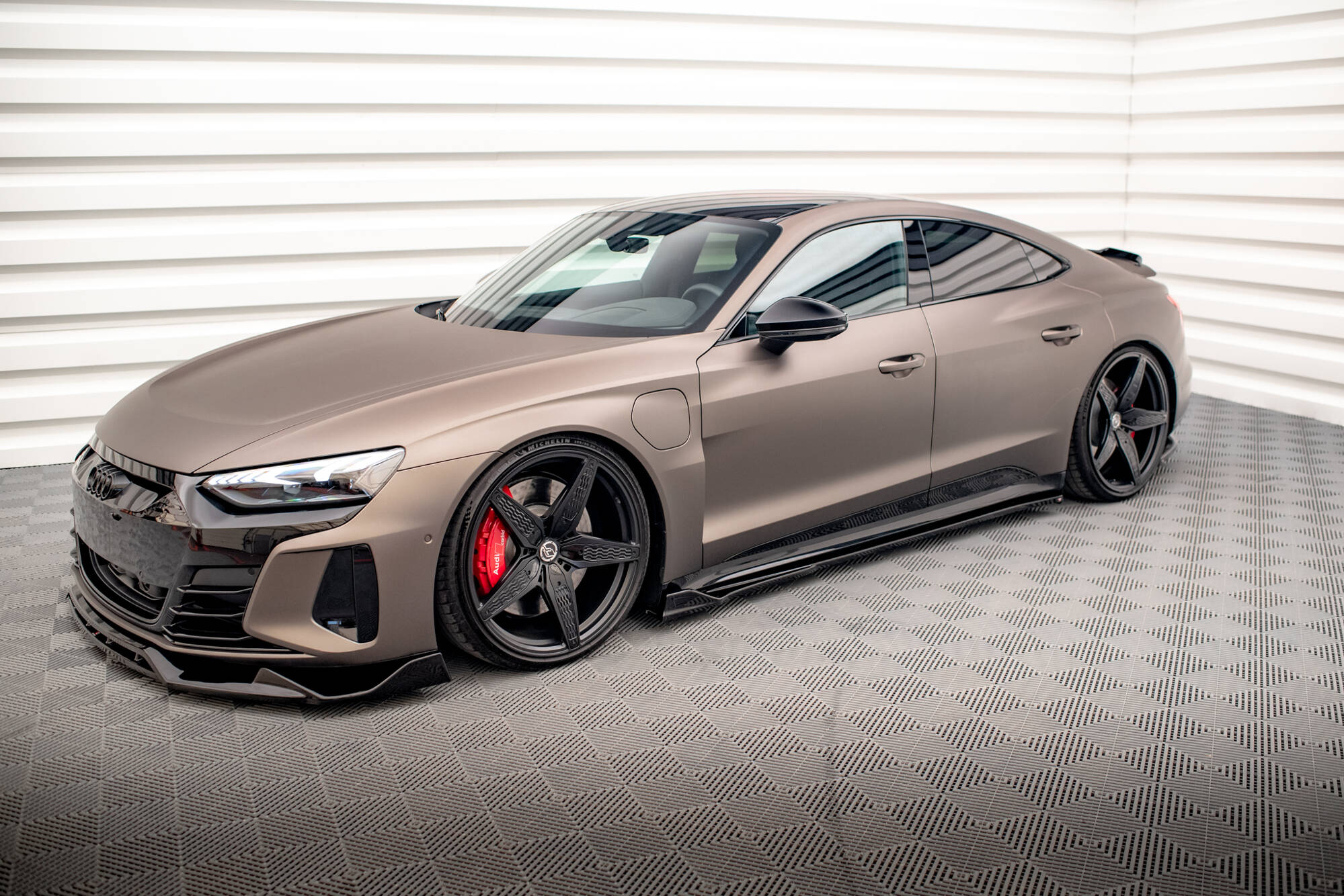 Bodykit passend voor Audi e-Tron GT / RS GT MK1 Maxton Glanzend zwart