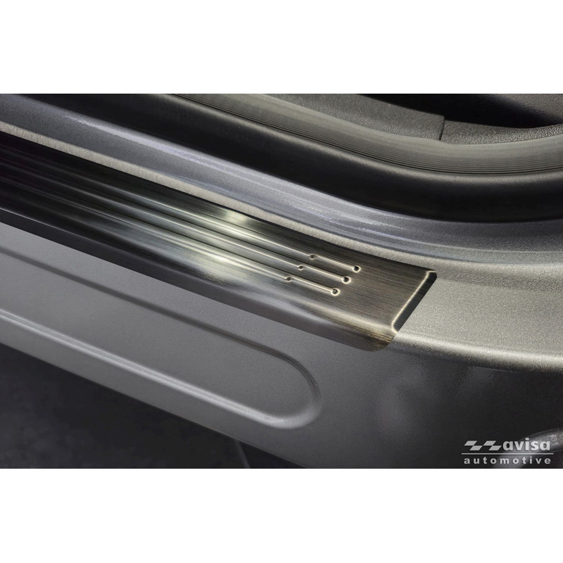 Avisa Black Stainless Steel Door sill protectors  Omoda 5 2024- - 'Lines' - 4-pieces
