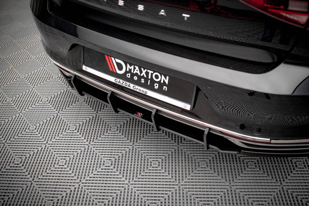 Street Pro Diffuser passend voor VW Passat B8 FL Maxton Glans Zwart