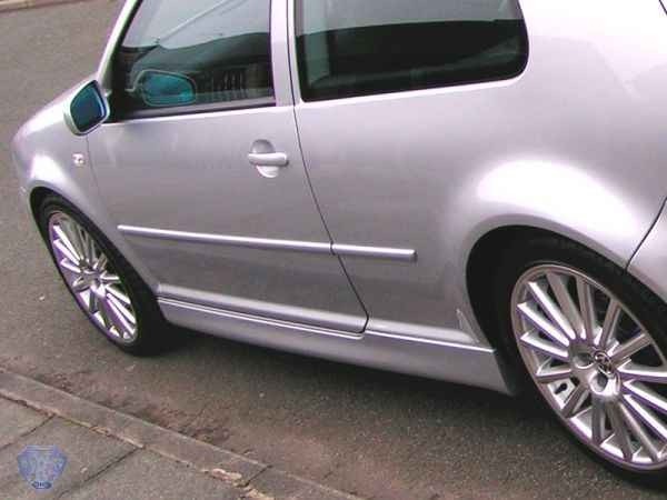 Zijkirst VW Golf IV 2 Doors R32 SRS TEC
