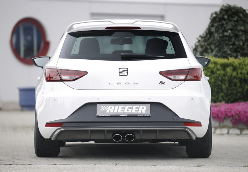 Diffuser passend voor Seat Leon F5 FR Rieger dubbele uitlaat carbon-look