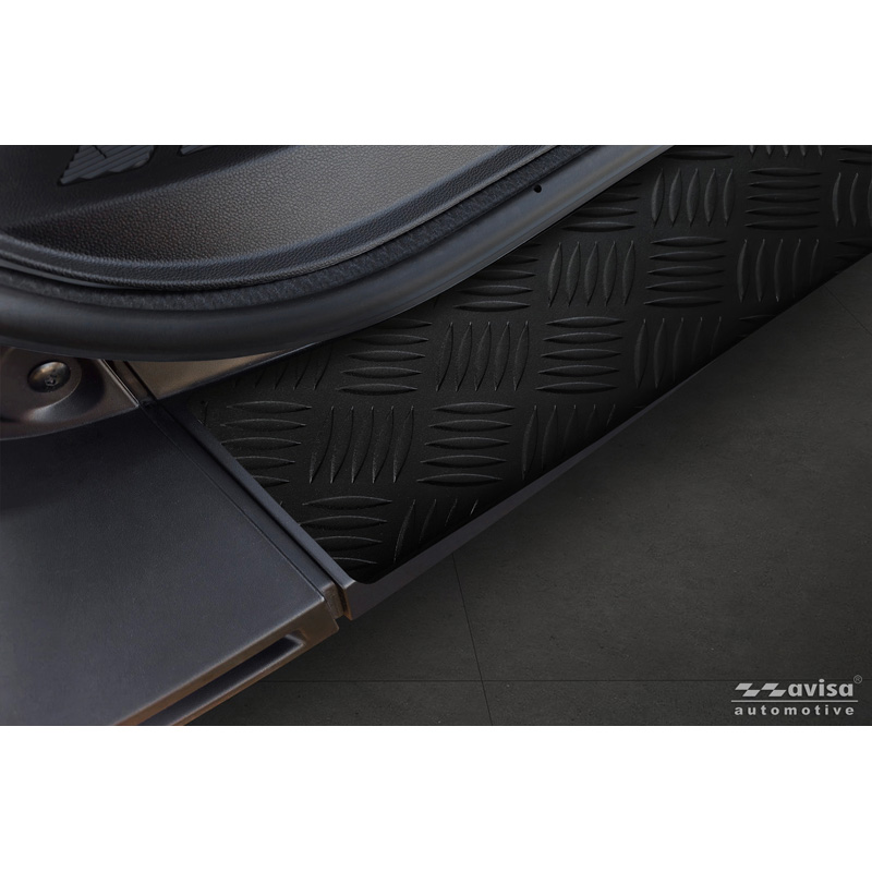 Avisa Matt Black Aluminum Rear bumper protector  Renault Master IV 2024- 'Riffled Plate'