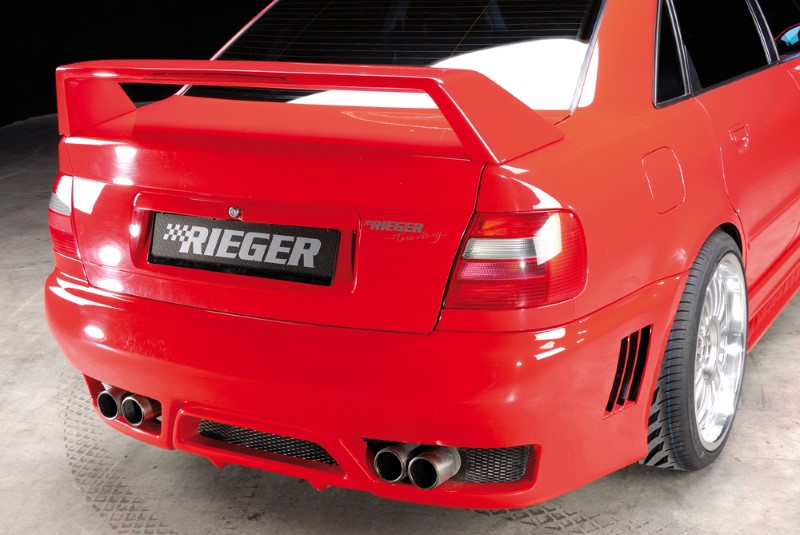 Rearbumper Audi A4 B5 met zijdelingse intakes without PDC niet