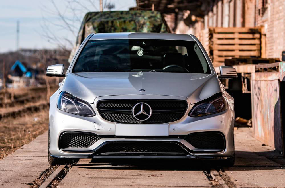Voorspoiler passend voor Mercedes E-Klasse W212 E63 AMG Facelift 12-16 Glans Zwart