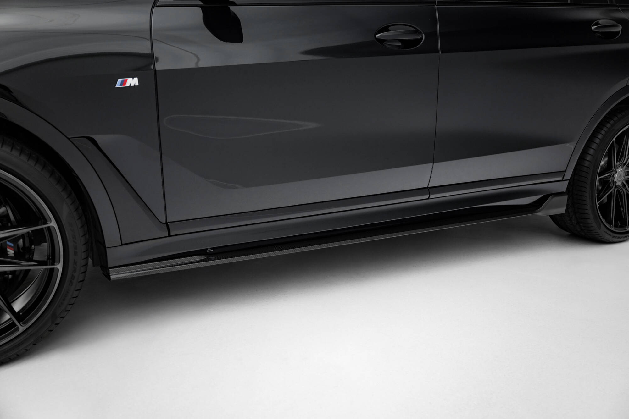 Carbon Fiber Bodykit passend voor BMW X7 M-Pack G07 Facelift Maxton Glanzend zwart