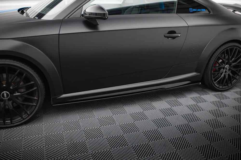 Zijskirts passend voor Audi TT S-Line / TTS 8S FL Maxton Glans Zwart