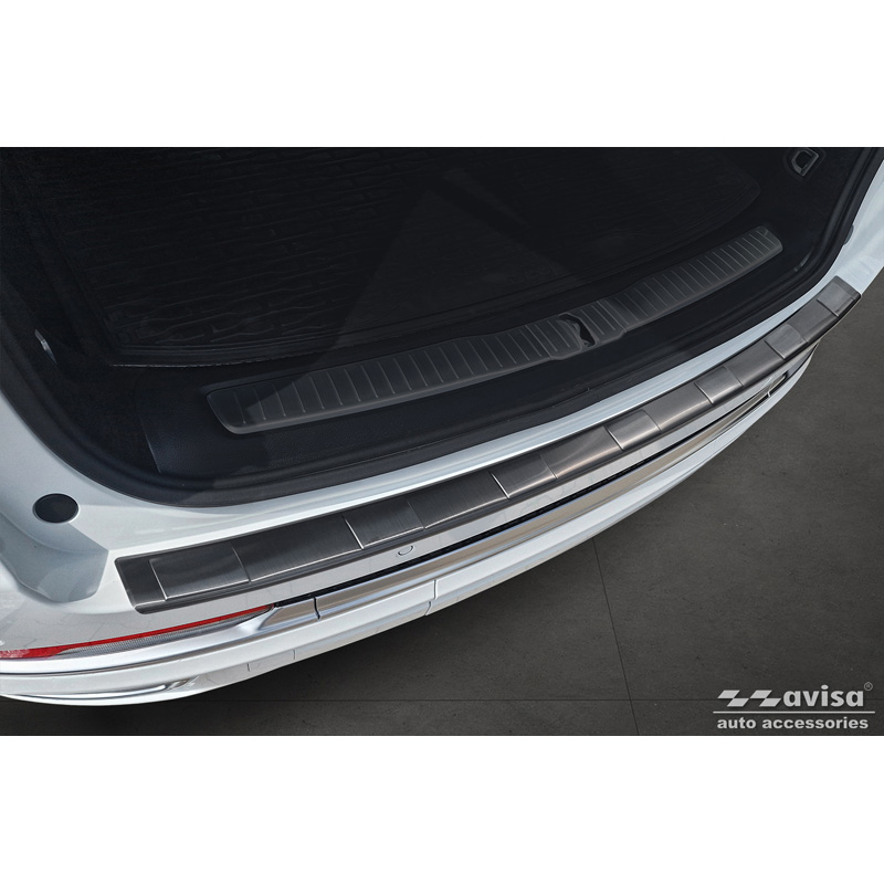 Black Stainless Steel Rear bumper protector  Jeep Grand Cherokee V (WL) 2022- 'Ribs'
