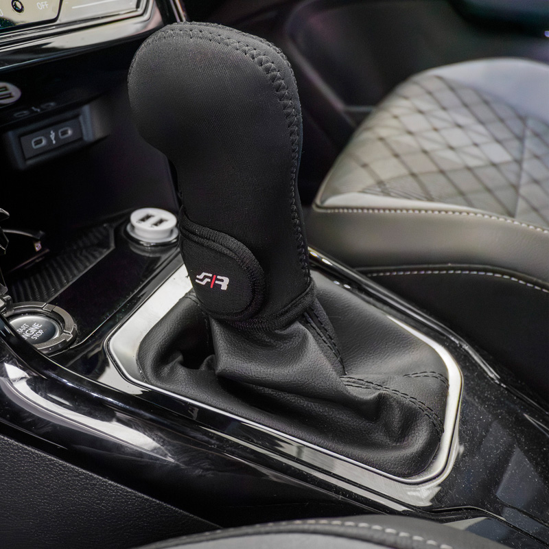 Simoni Racing Gear Knob Cover Universal - Automatic - Black + Logo