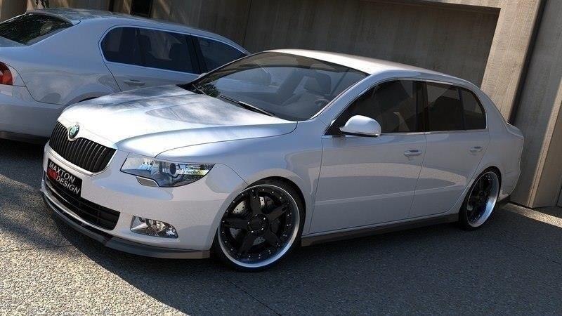 Voorspoiler passend voor Skoda Superb Maxton Design glans zwart