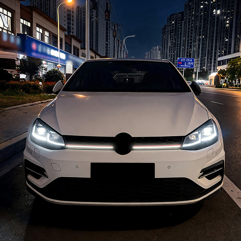 GTi-Look Grill with LED-Strip  Volkswagen Golf VII (7.5) HB/Variant Facelift 2017-2020