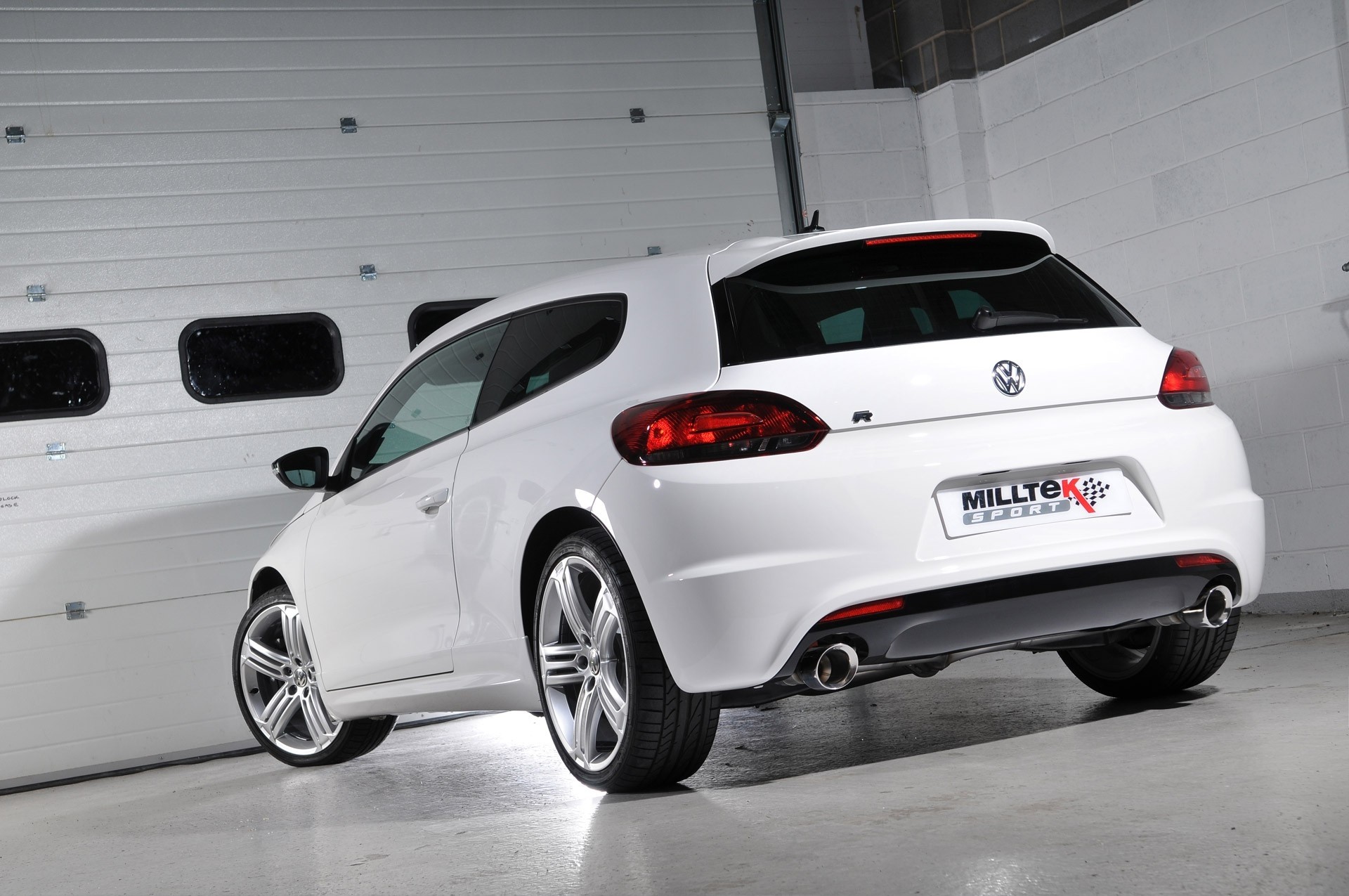 Milltek VW Scirocco R non-resonated(luider) dual cat-back systee