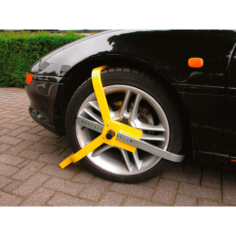 Carpoint Wheel Clamp 13-15 Inch