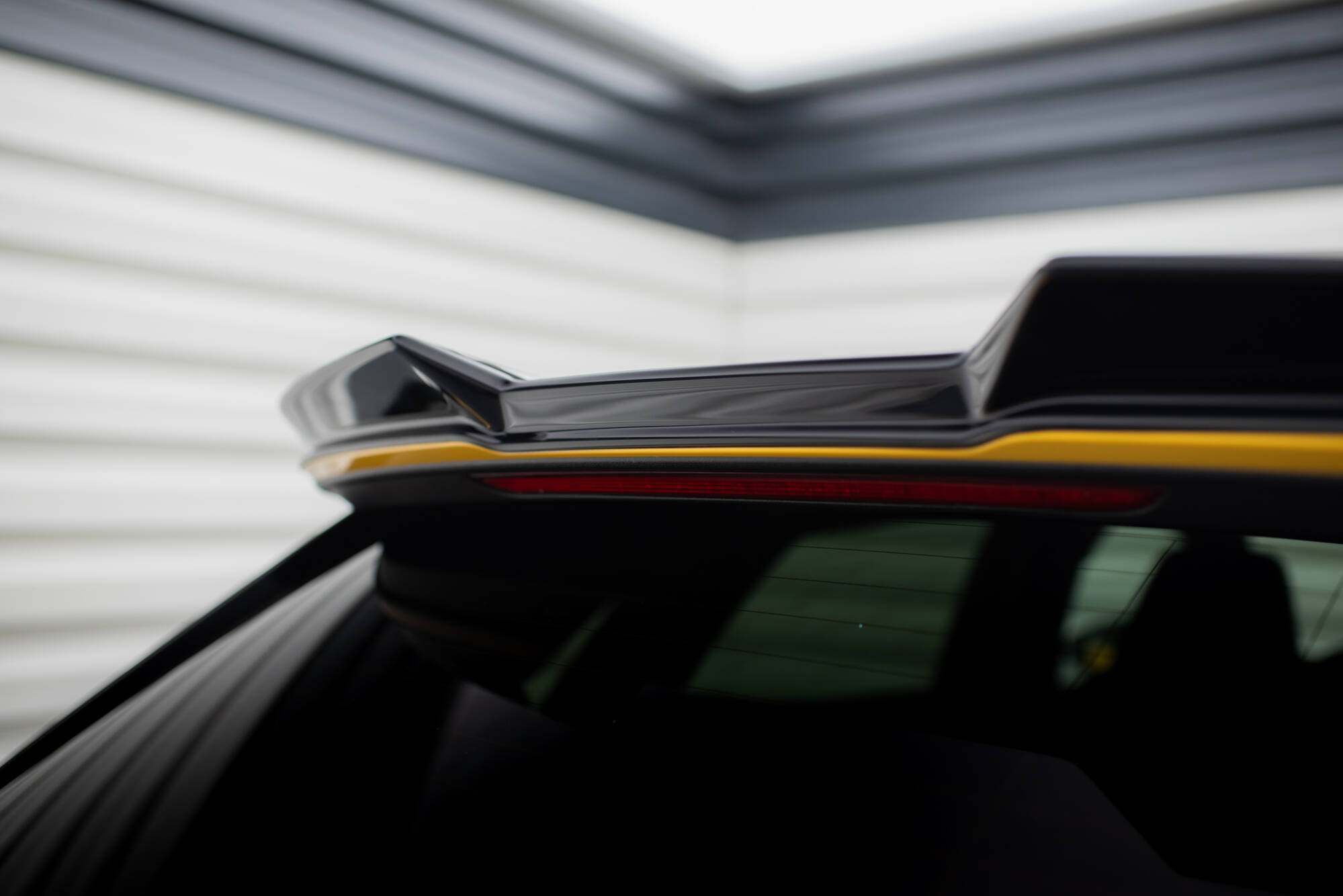 Spoiler passend voor Audi RS3 / S3 / A3 S-Line 8Y Maxton Glans Zwart