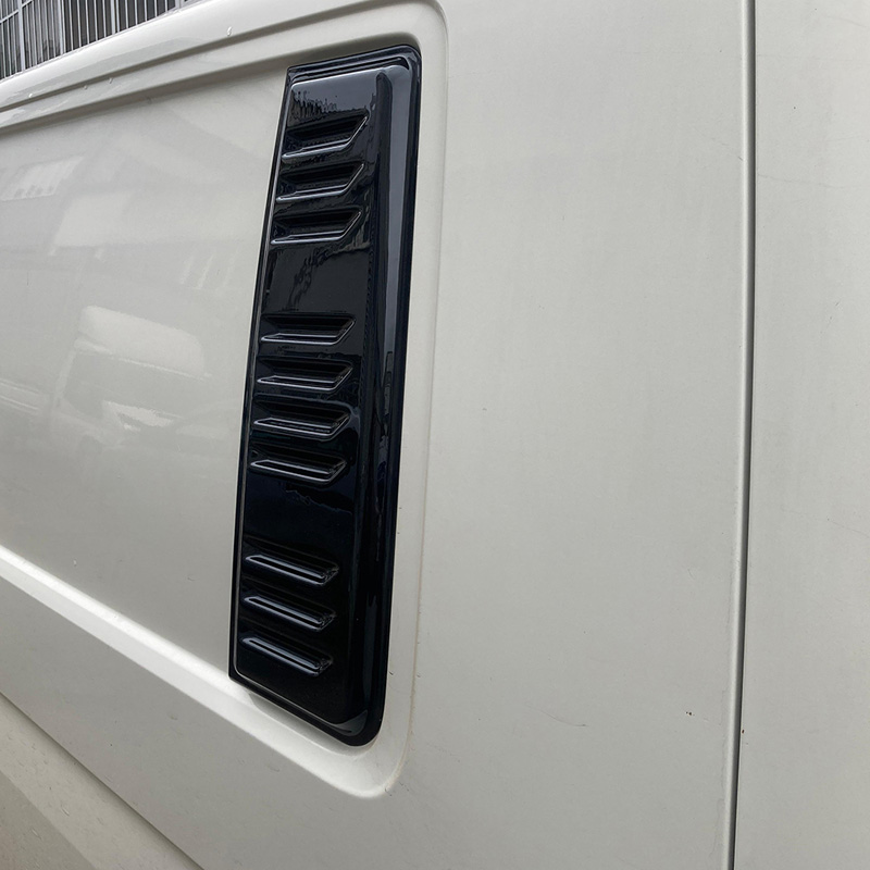 Oneway Air Vents  Volkswagen Transporter T5.1/T6/T6.1 2010-2022 (Long wheel base) - Gloss black